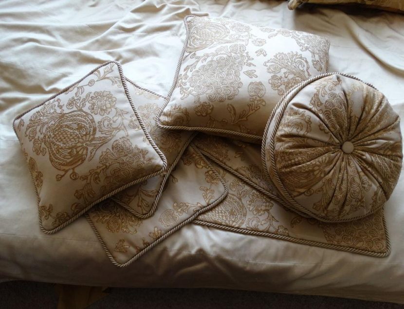 декоративные подушки